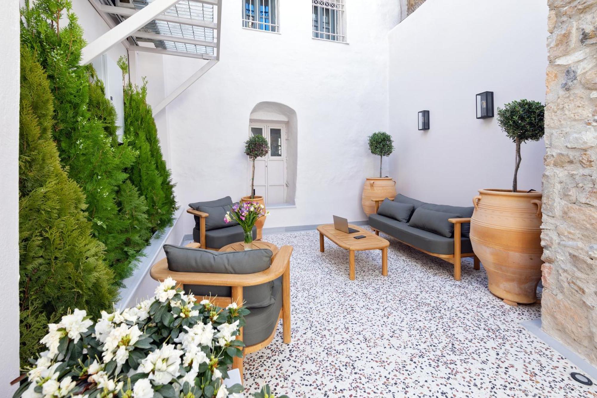 Agora Suites Aten Exteriör bild