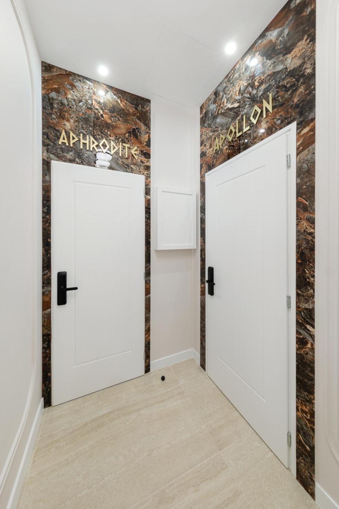 Agora Suites Aten Exteriör bild